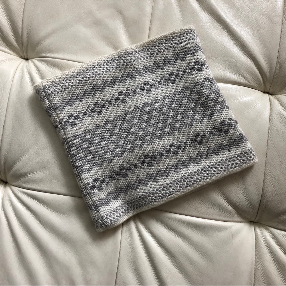 Lands’ End Patterned Neck Gaiter